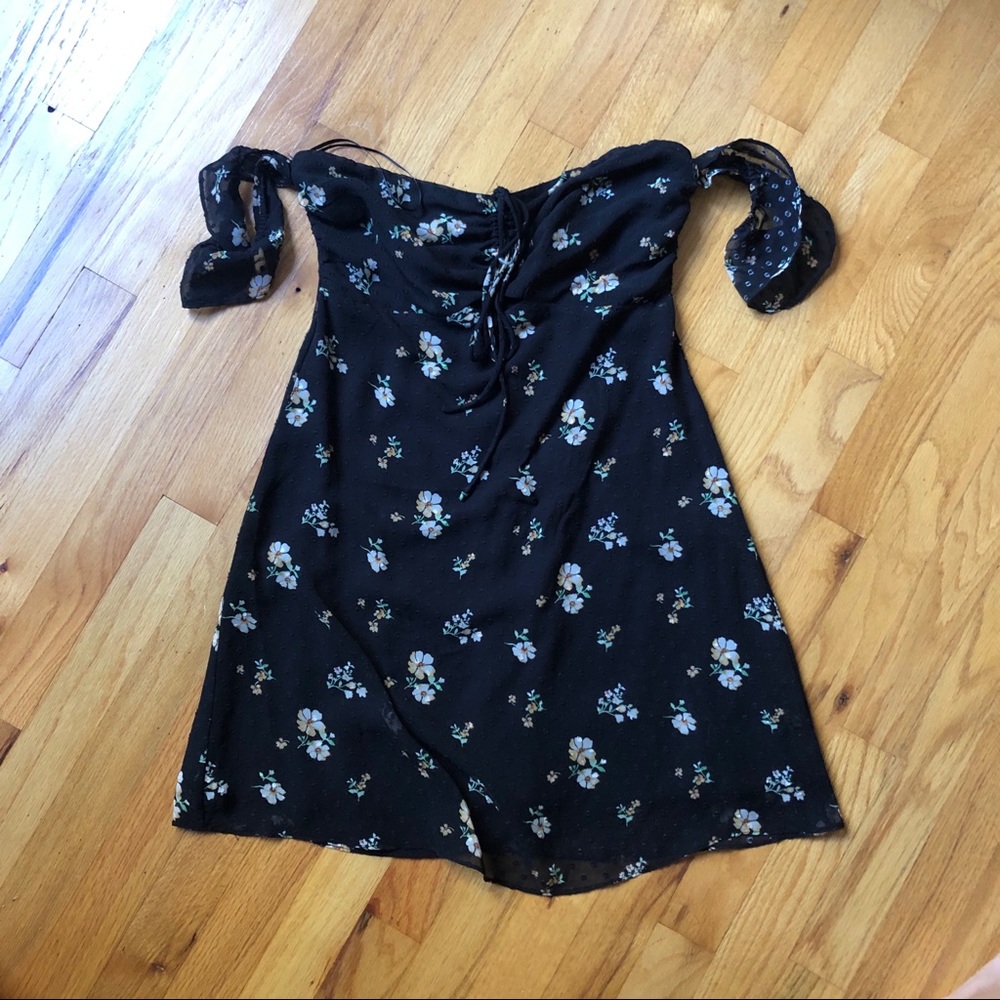 Urban Outfitters floral dress size s